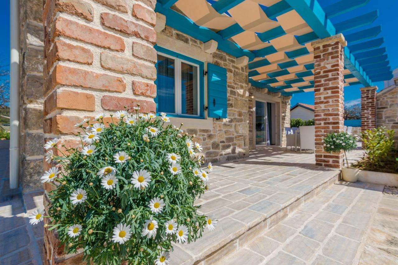 Villa Delozija Sukošan Екстериор снимка